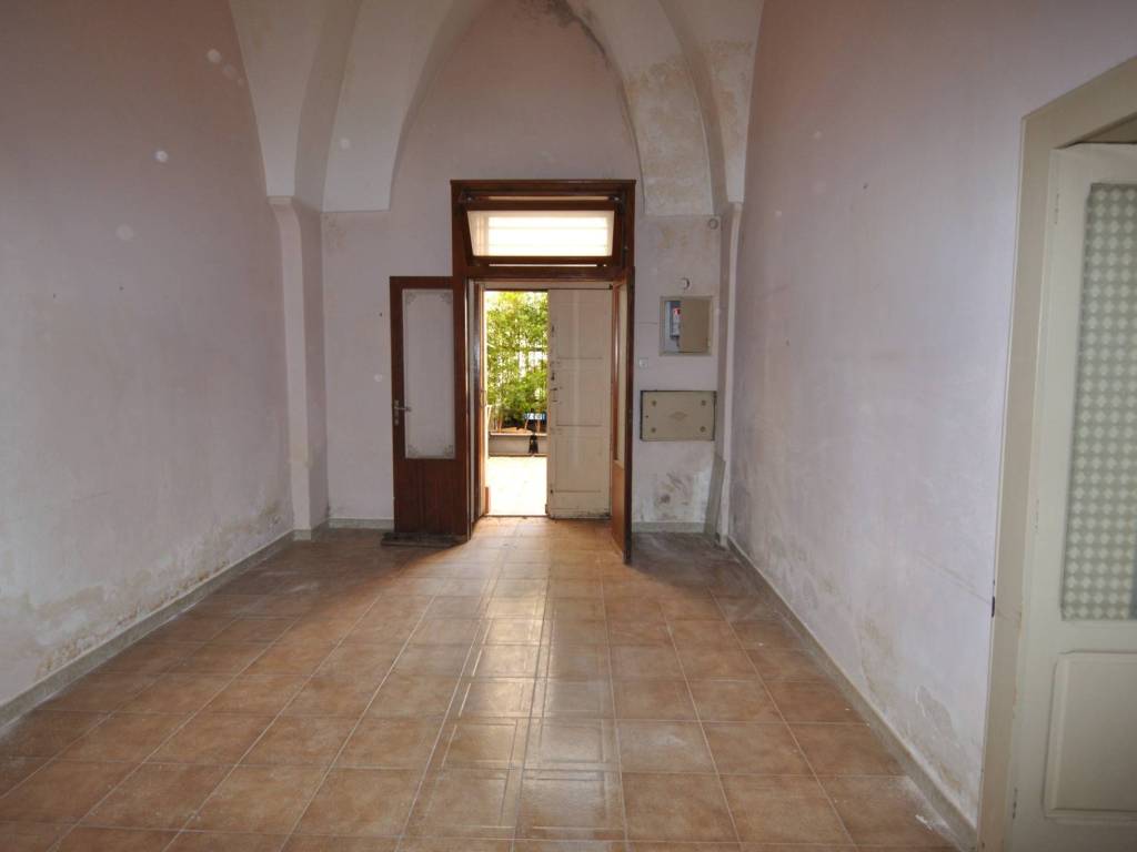 appartamento in vendita a San Vito dei Normanni in zona Centro Storico