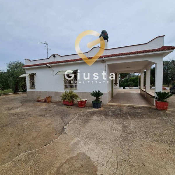 casa indipendente in vendita a San Vito dei Normanni