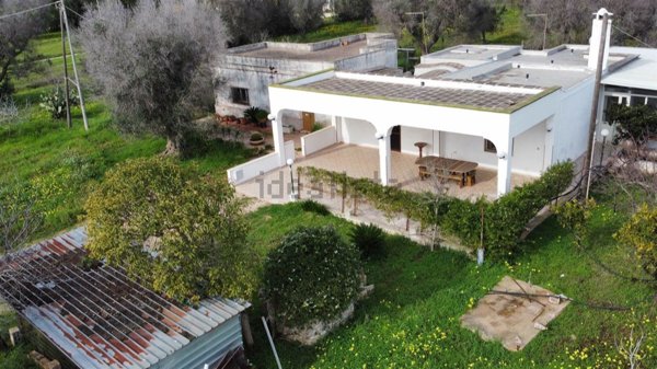 casa indipendente in vendita a San Vito dei Normanni