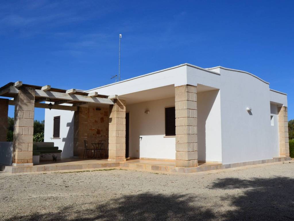 casa indipendente in vendita a San Vito dei Normanni