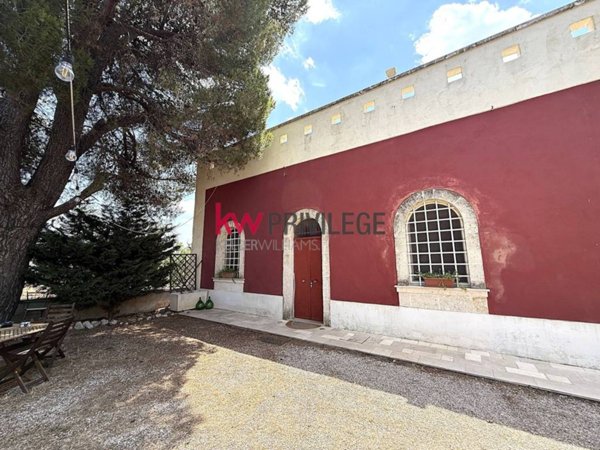 casa indipendente in vendita a San Vito dei Normanni
