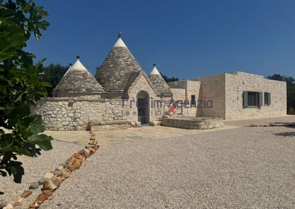 negozio in vendita a San Vito dei Normanni