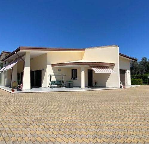casa indipendente in vendita a San Vito dei Normanni