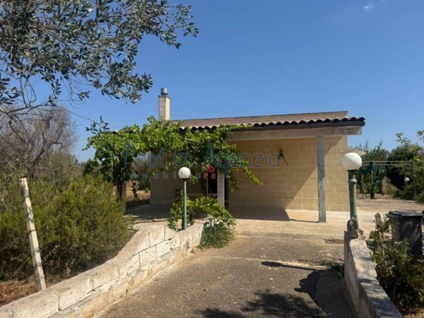 casa indipendente in vendita a San Vito dei Normanni