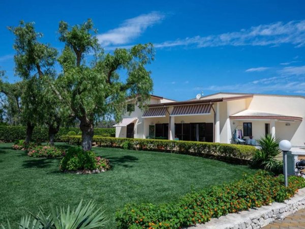 casa indipendente in vendita a San Vito dei Normanni