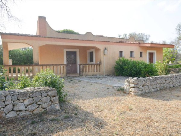 casa indipendente in vendita a San Vito dei Normanni