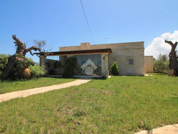 casa indipendente in vendita a San Vito dei Normanni