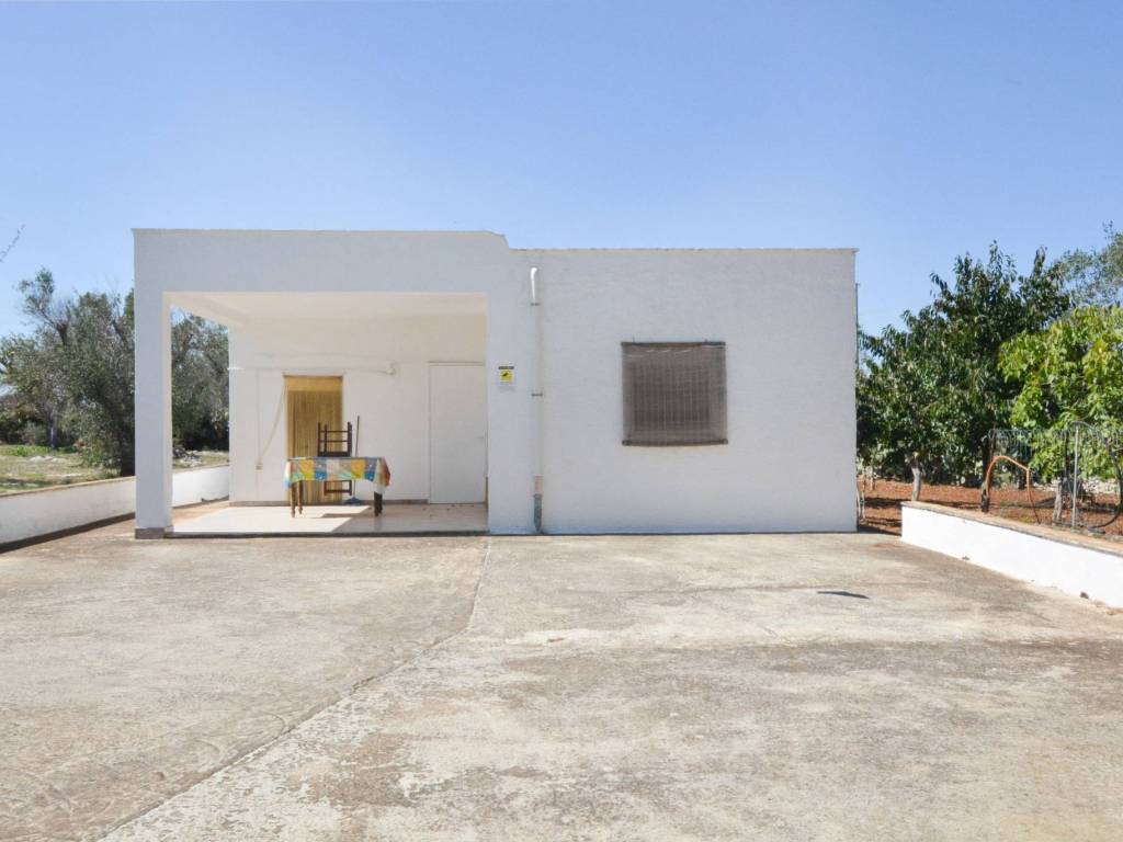 casa indipendente in vendita a San Vito dei Normanni
