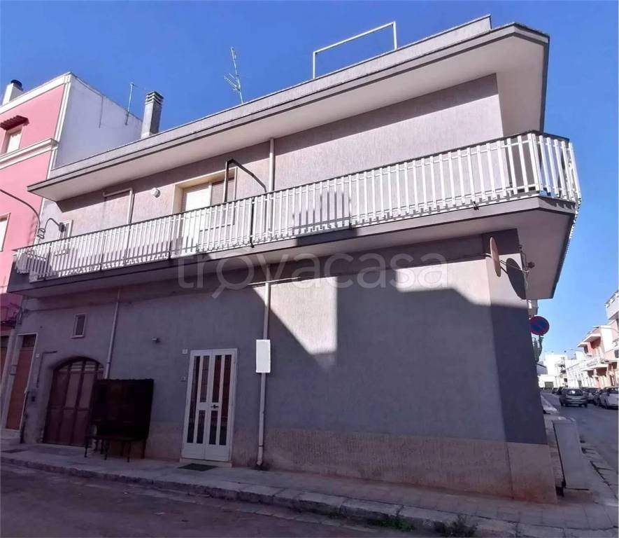 casa indipendente in vendita a San Vito dei Normanni