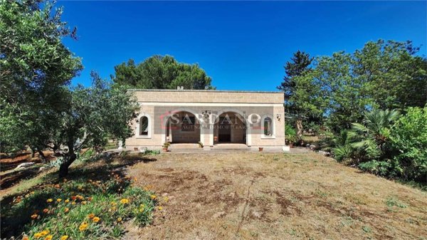 casa indipendente in vendita a San Vito dei Normanni