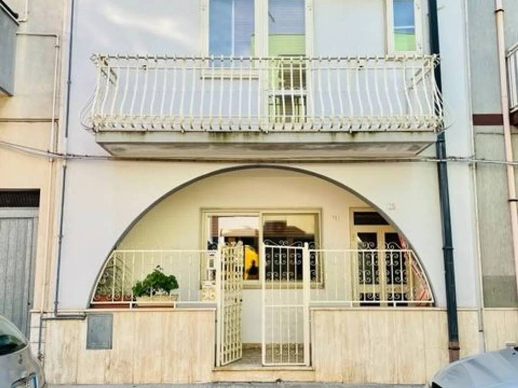 casa indipendente in vendita a San Vito dei Normanni