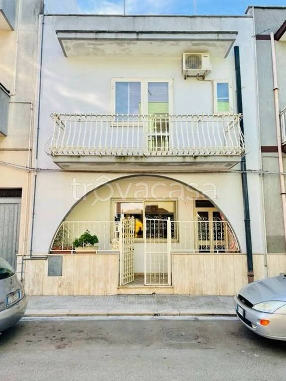 casa indipendente in vendita a San Vito dei Normanni