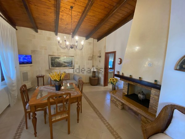 casa indipendente in vendita a San Vito dei Normanni