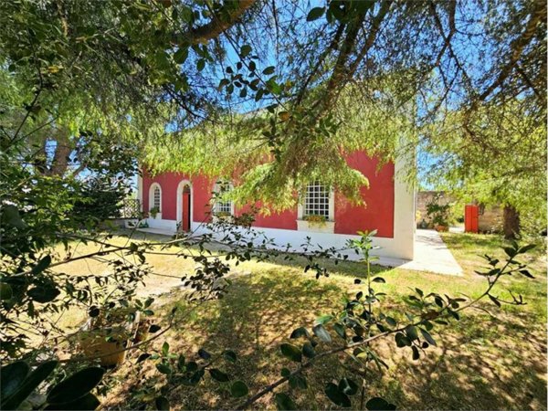 casa indipendente in vendita a San Vito dei Normanni in zona Specchia di Mare