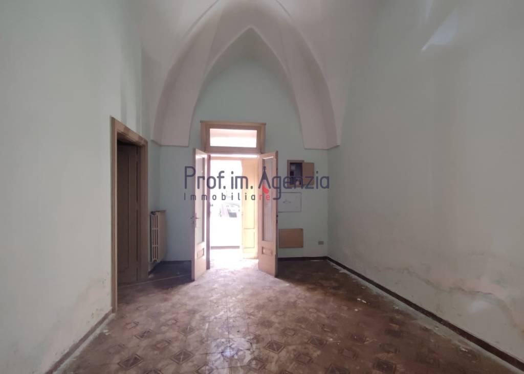 appartamento in vendita a San Vito dei Normanni in zona Centro Storico