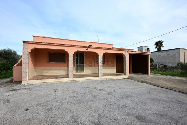 casa indipendente in vendita a San Vito dei Normanni