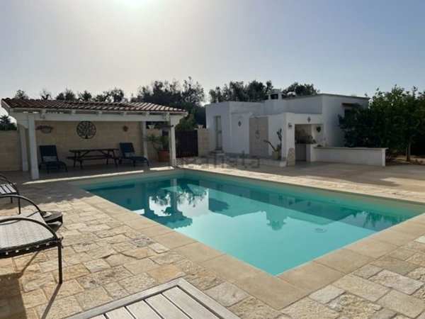 casa indipendente in vendita a San Vito dei Normanni