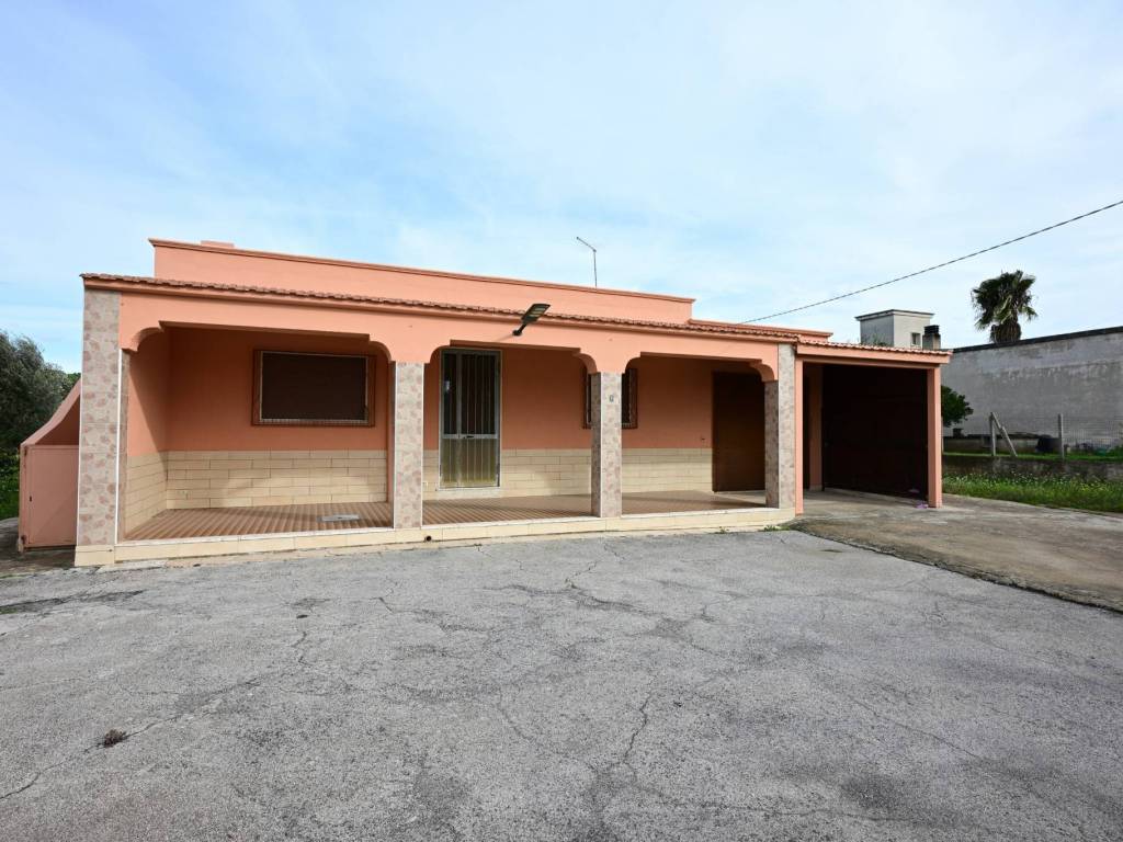 casa indipendente in vendita a San Vito dei Normanni