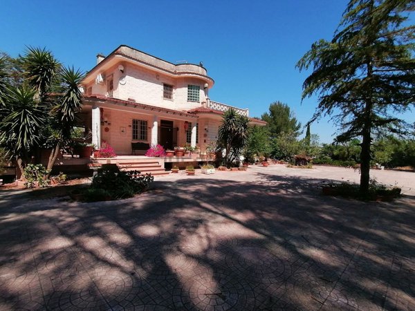 casa indipendente in vendita a San Vito dei Normanni