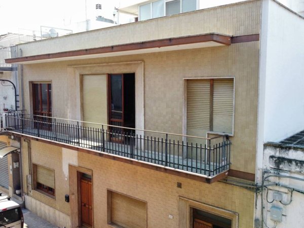appartamento in vendita a San Vito dei Normanni in zona Centro Storico