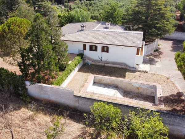 casa indipendente in vendita a San Vito dei Normanni