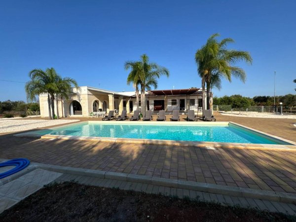 casa indipendente in vendita a San Vito dei Normanni