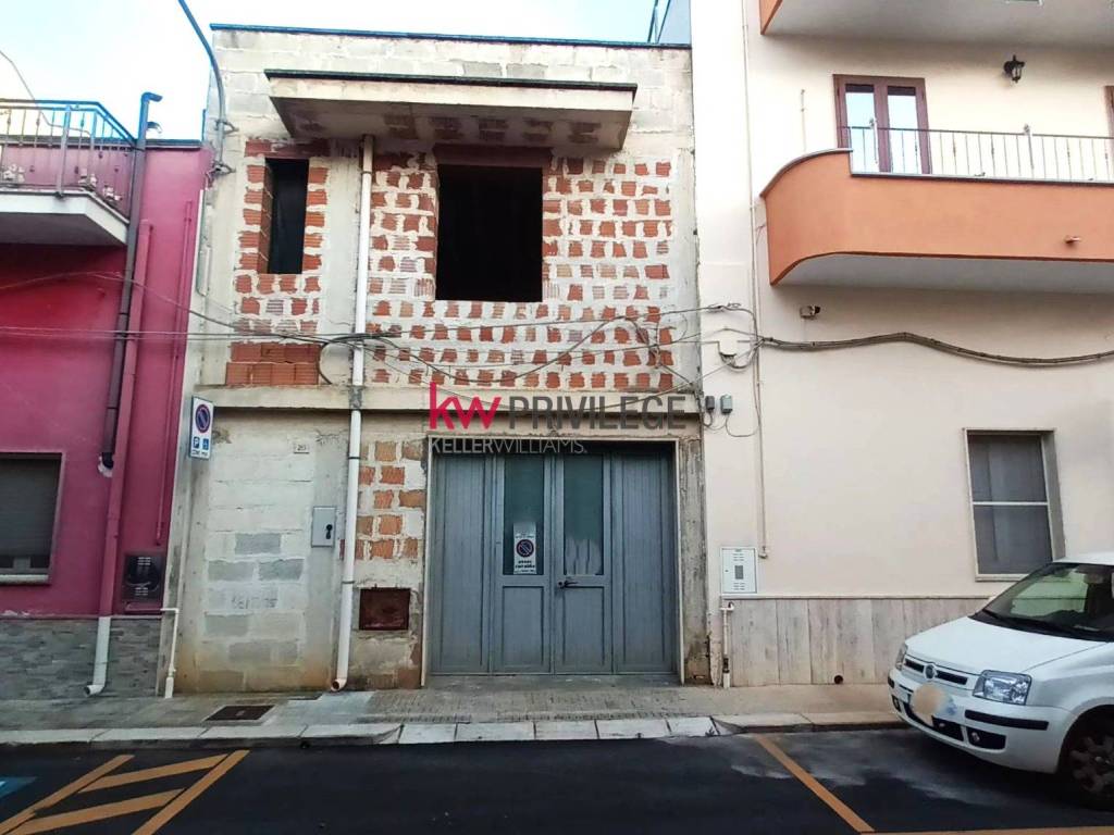 casa indipendente in vendita a San Vito dei Normanni