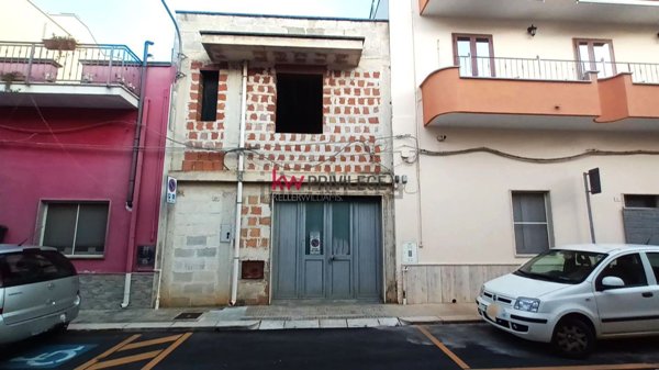 casa indipendente in vendita a San Vito dei Normanni