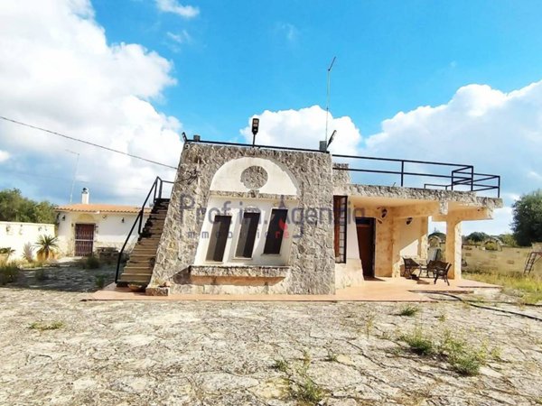 casa indipendente in vendita a San Vito dei Normanni