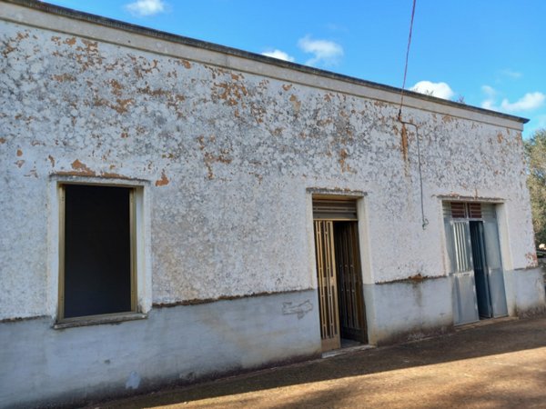 casa indipendente in vendita a San Vito dei Normanni in zona San Giacomo