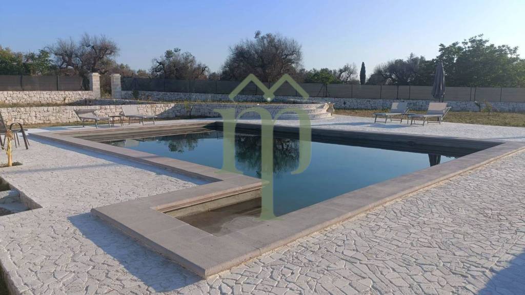 casa indipendente in vendita a San Vito dei Normanni