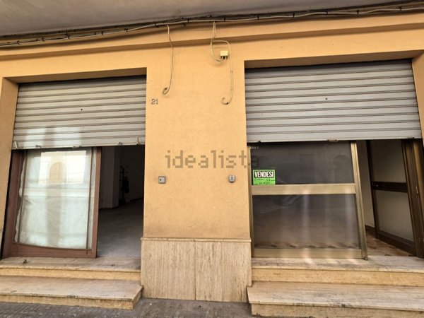 locale commerciale in vendita a San Vito dei Normanni in zona Centro Storico