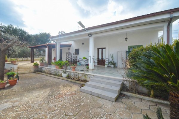 casa indipendente in vendita a San Vito dei Normanni