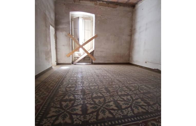 appartamento in vendita a San Vito dei Normanni in zona Centro Storico