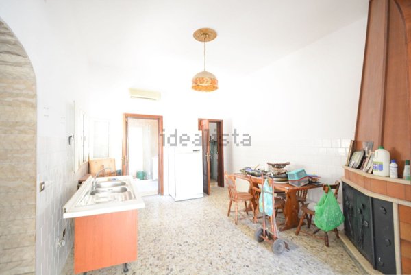 pentavano in vendita a San Vito dei Normanni in zona Centro Storico