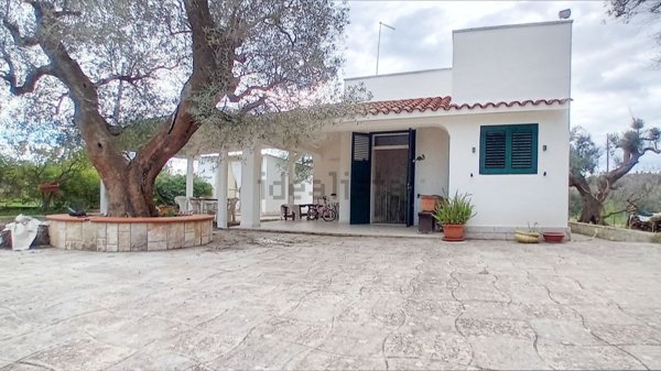casa indipendente in vendita a San Vito dei Normanni