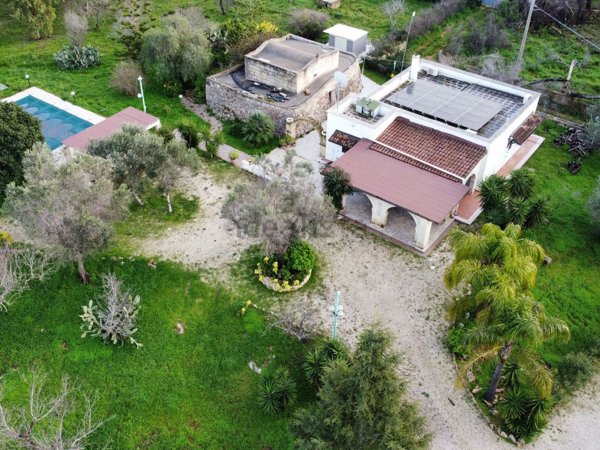 casa indipendente in vendita a San Vito dei Normanni