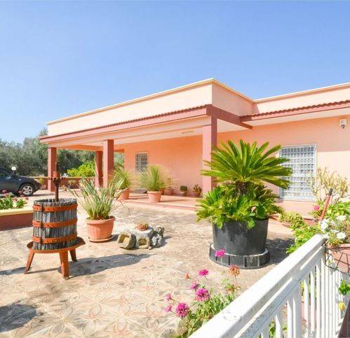 casa indipendente in vendita a San Vito dei Normanni