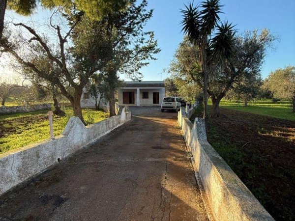 casa indipendente in vendita a San Vito dei Normanni