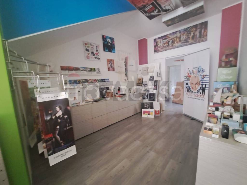 locale commerciale in vendita a San Vito dei Normanni