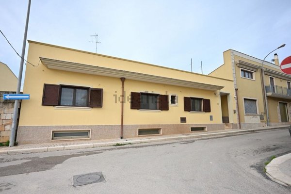 casa indipendente in vendita a San Vito dei Normanni