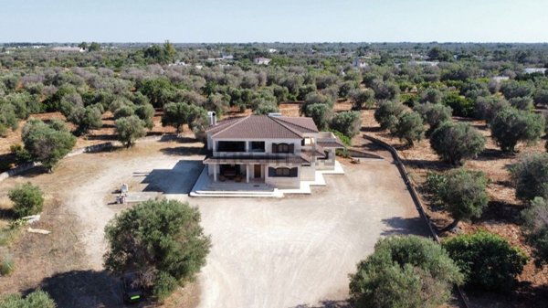 casa indipendente in vendita a San Vito dei Normanni