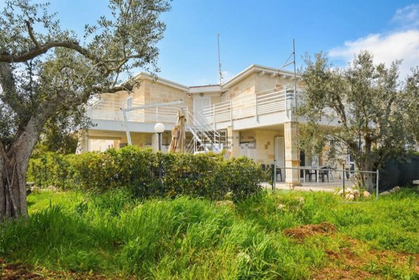 casa indipendente in vendita a San Vito dei Normanni