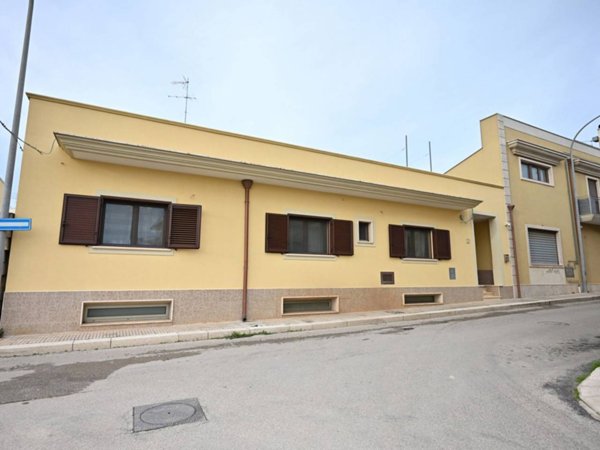 casa indipendente in vendita a San Vito dei Normanni