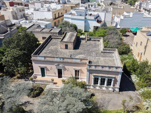 casa indipendente in vendita a San Vito dei Normanni in zona Centro Storico