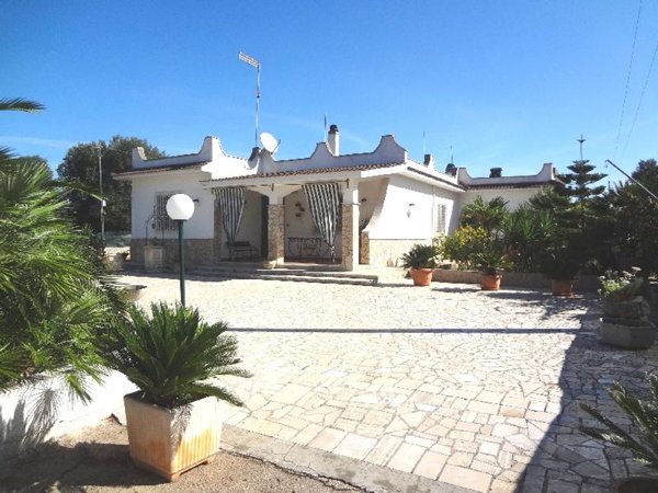 casa indipendente in vendita a San Vito dei Normanni