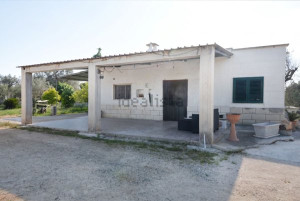 casa indipendente in vendita a San Vito dei Normanni