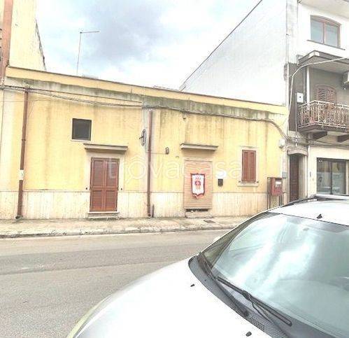 casa indipendente in vendita a San Vito dei Normanni in zona Centro Storico