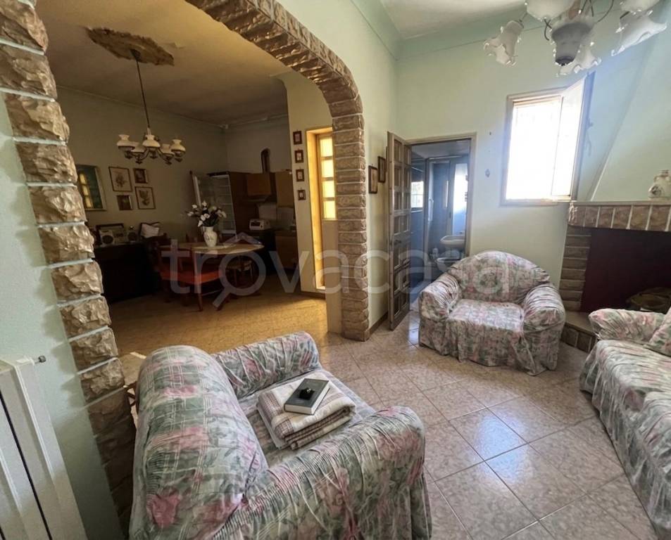 casa indipendente in vendita a San Vito dei Normanni in zona Centro Storico