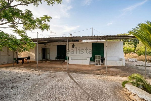 casa indipendente in vendita a San Vito dei Normanni